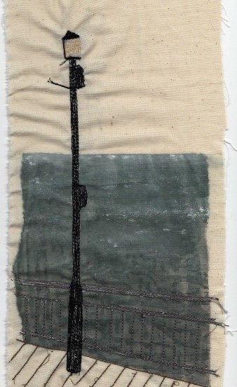 Sewn Lamp Post And Pier